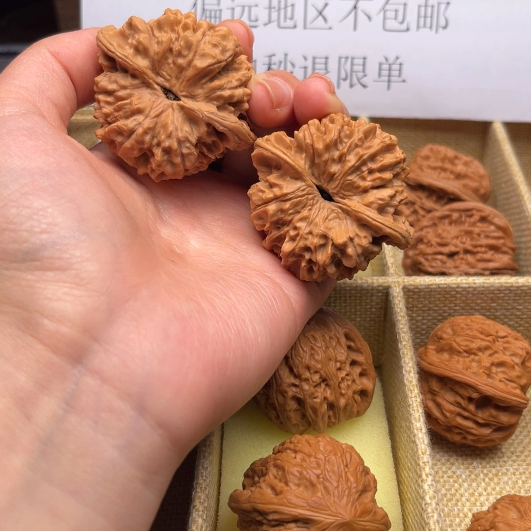 文玩核桃吊坠48官帽