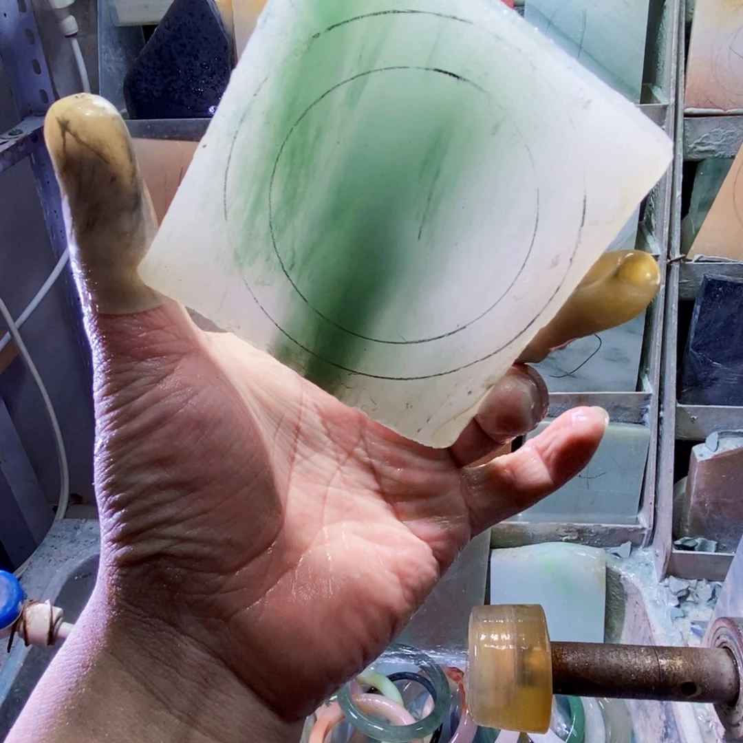 未镶嵌手镯定制石英质玉天山翠