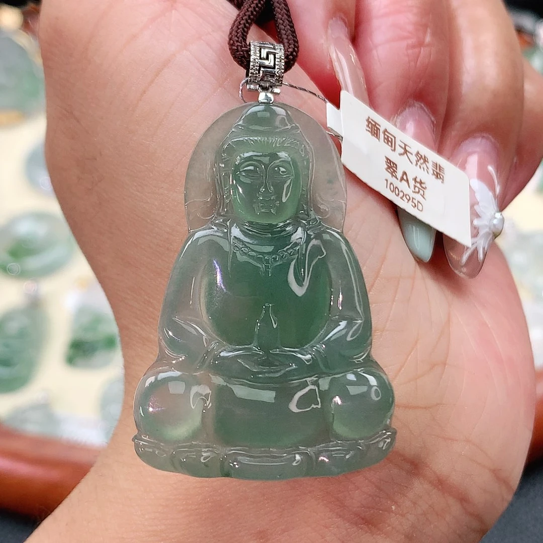 翡翠挂件18K金镶嵌观音