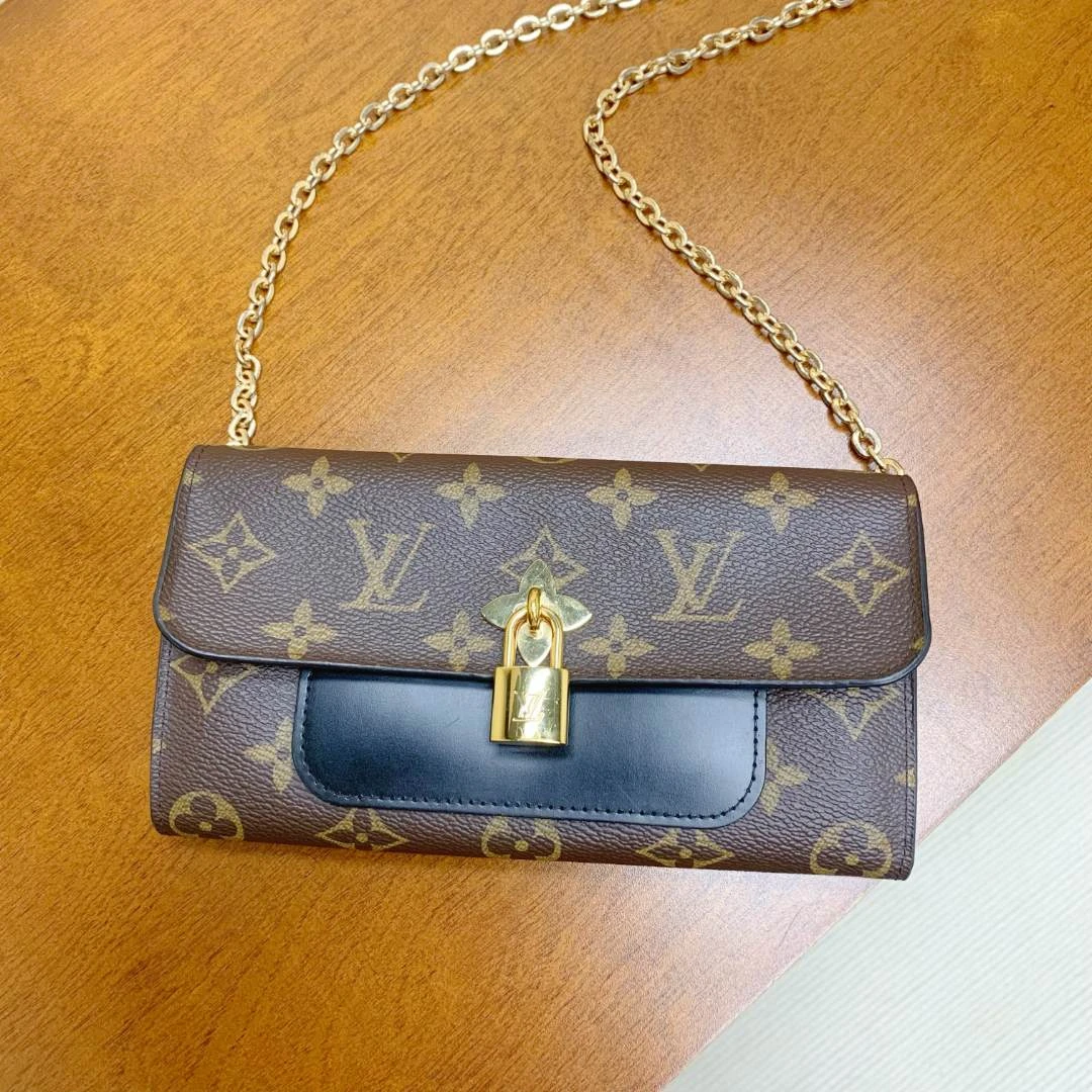95新 LouisVuitton/路易威登 【98新】lv victoria锁头钱夹