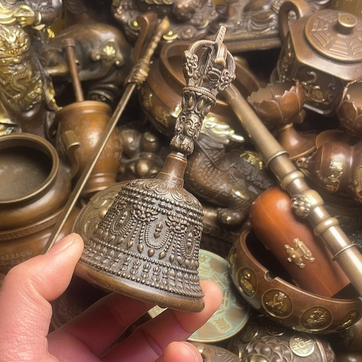 诚信经营铜器摆件