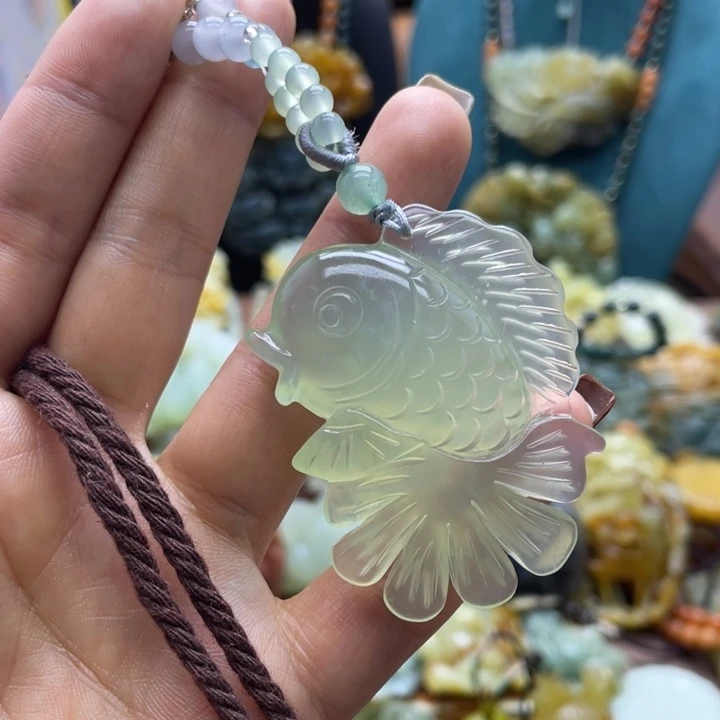 蛇纹石玉合金颈饰