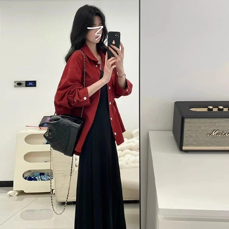 冬季穿搭一整套韩系高级感气质黑色背心吊带连衣裙子女2025新款潮