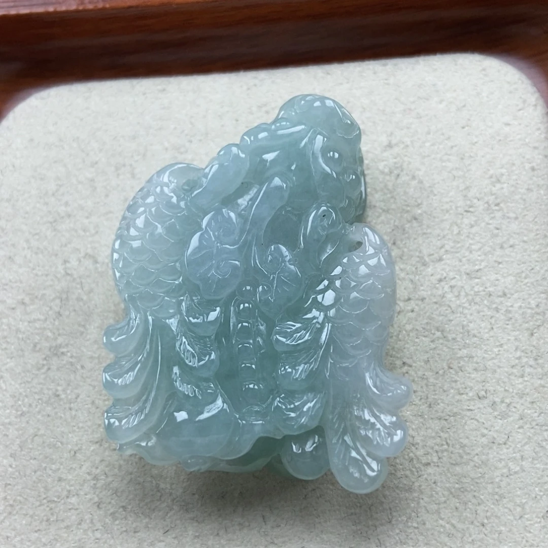 翡翠未镶嵌颈饰飞天貔貅吊坠