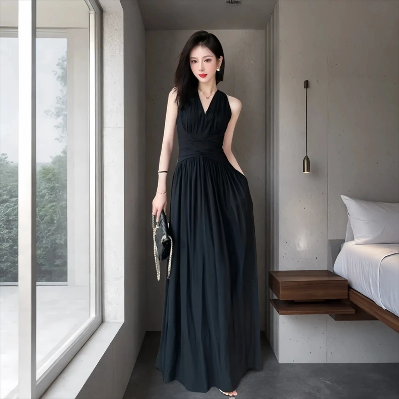 2025春季新款法式长裙气质显瘦黑色连衣裙夏季新款时尚收腰小黑裙