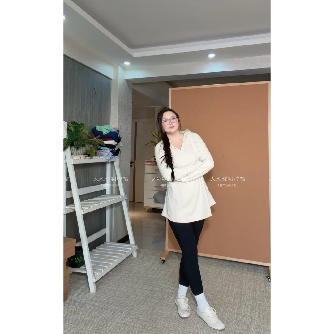 大冰冰小蛮腰秋冬加绒连帽遮臀遮胯显瘦长袖上衣