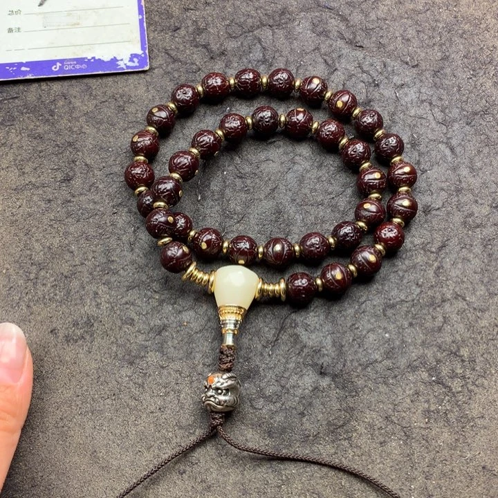 凤眼菩提吊坠手持