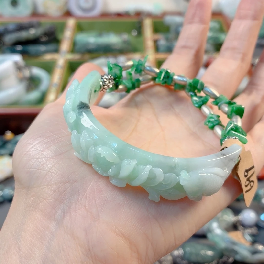 桃***儿未镶嵌手链翡翠手串