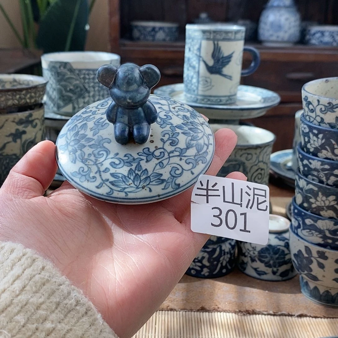 手工手绘青花陶瓷