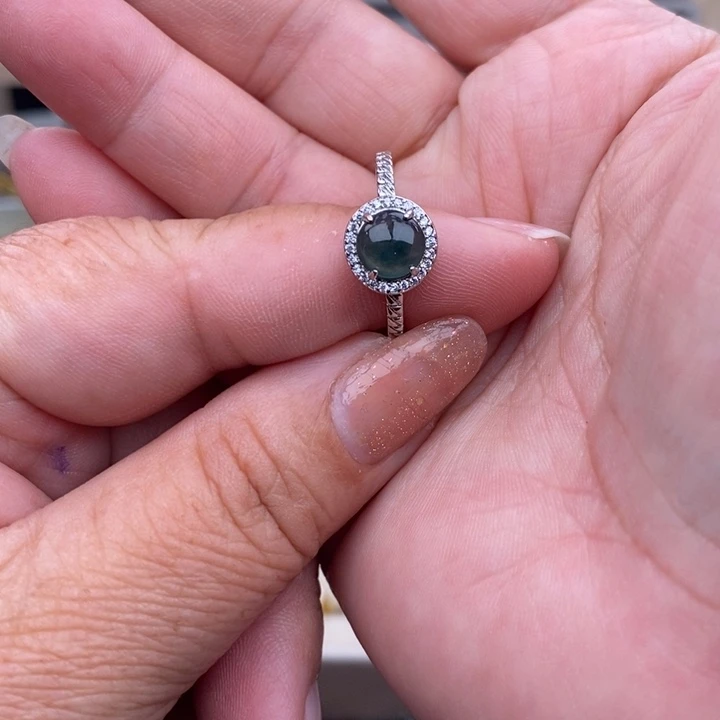 未镶嵌戒指翡翠手****家缅甸