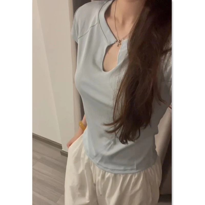 辣妹不规则lulu风飞飞袖T恤女夏季设计感修身短袖V领透气百搭小款