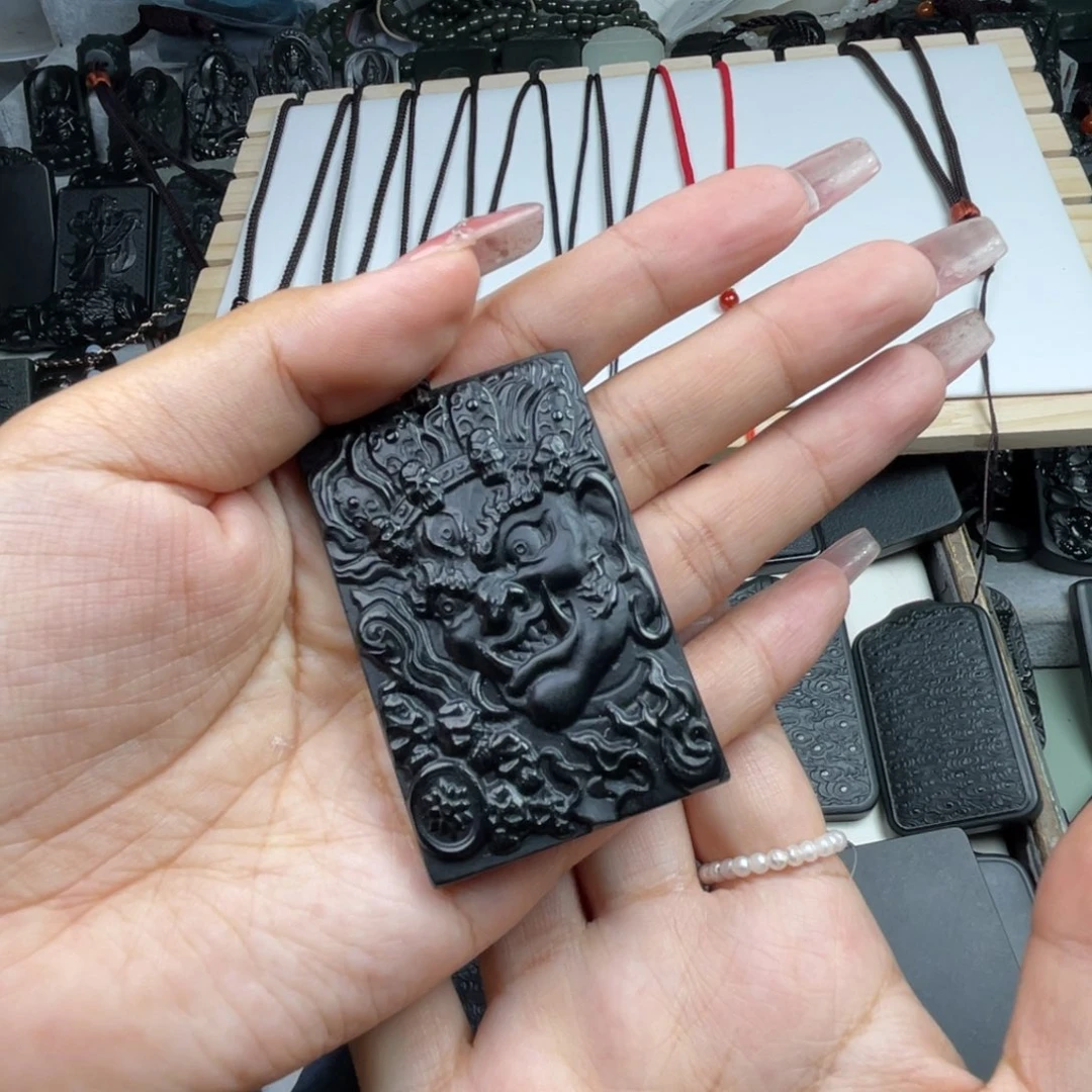 颈饰未镶嵌和田玉多**年