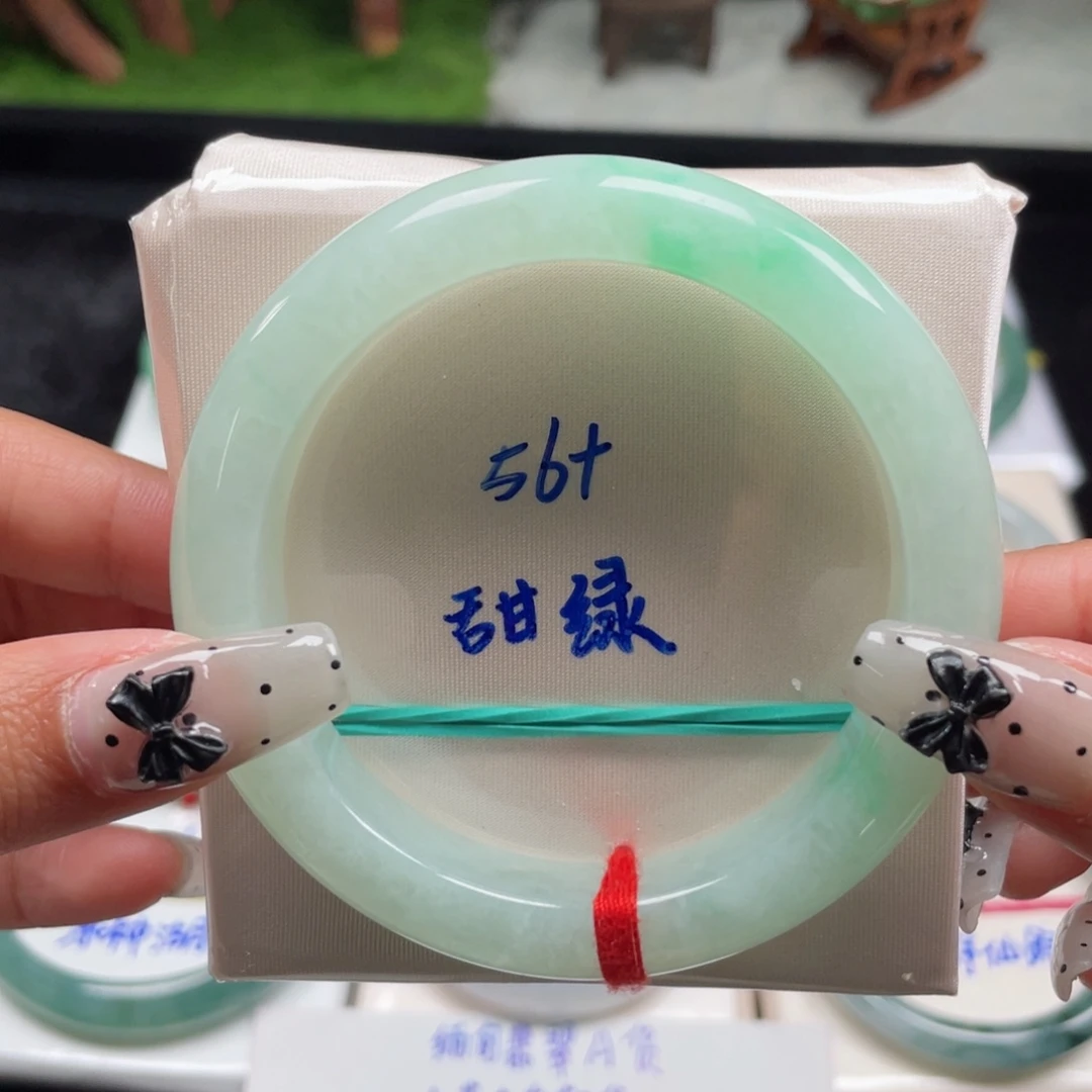 翡翠手镯未镶嵌缅甸翡翠手镯19