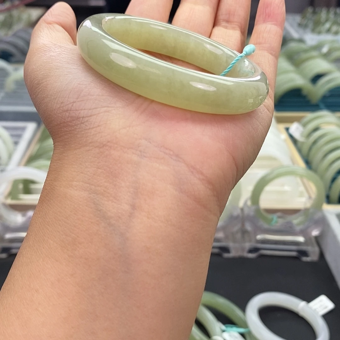 和田玉未镶嵌珠宝奇石和田玉手镯50.51