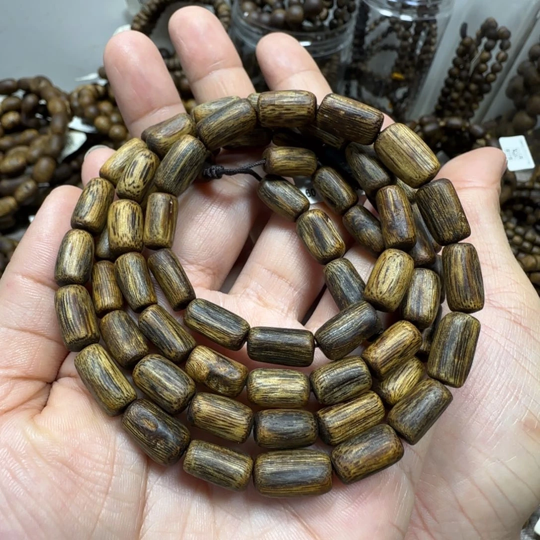 沉香手串蓝宝石多样性发货一条卡6-22克