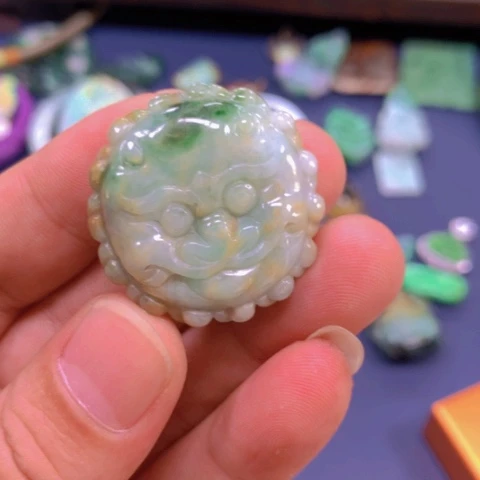 【闪购商品】翡翠颈饰未镶嵌甄*翡翠