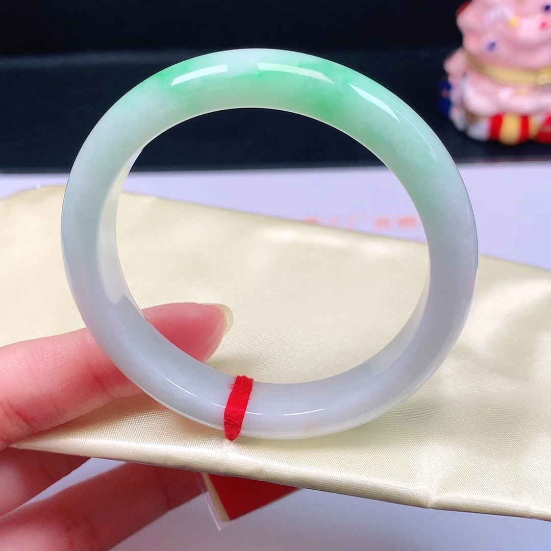 翡翠未镶嵌手镯1713