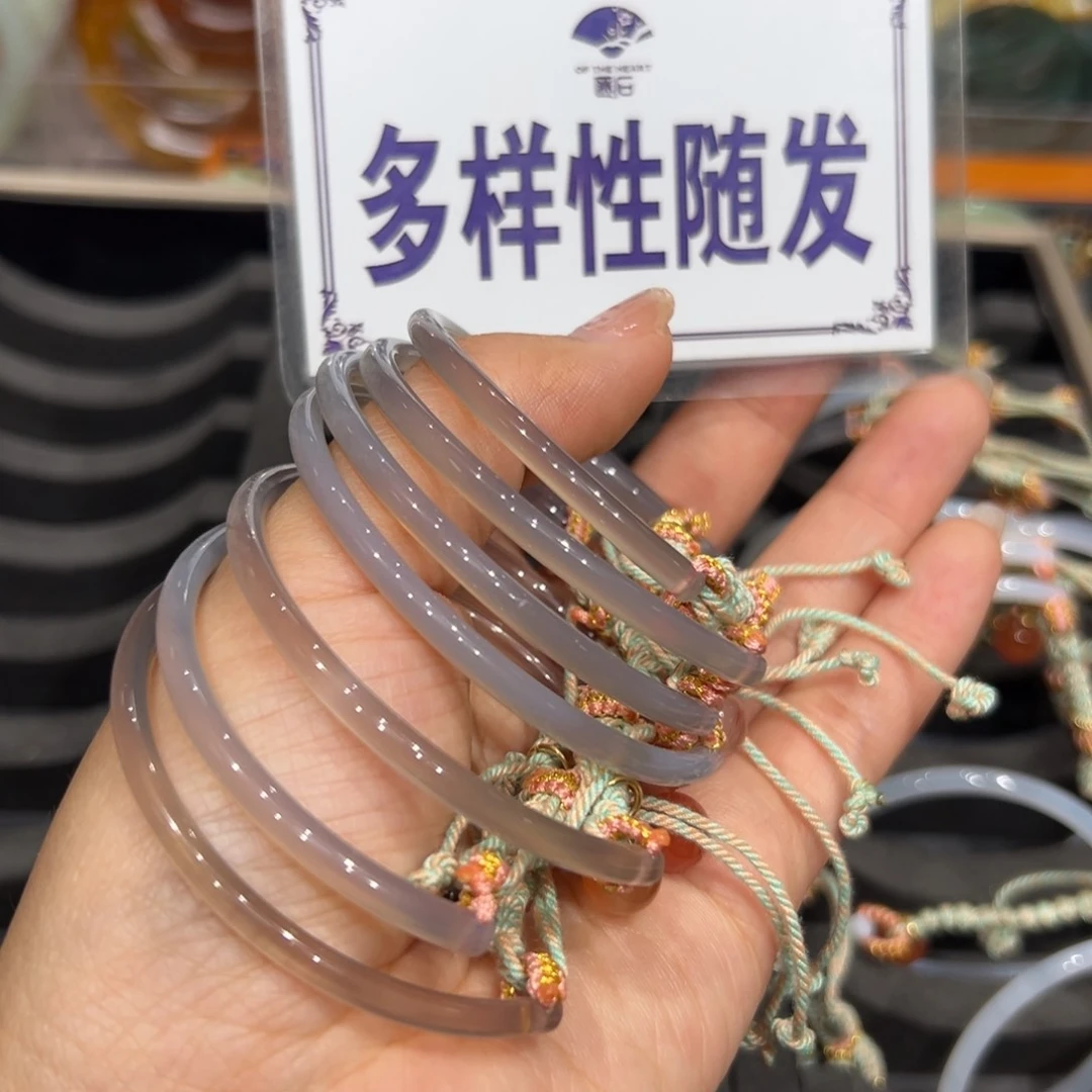 透闪石质玉手镯未镶嵌