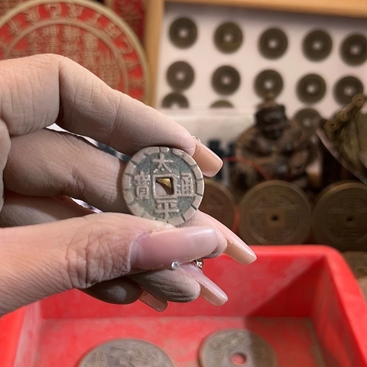 紫***石铜现代翻砂工艺作品