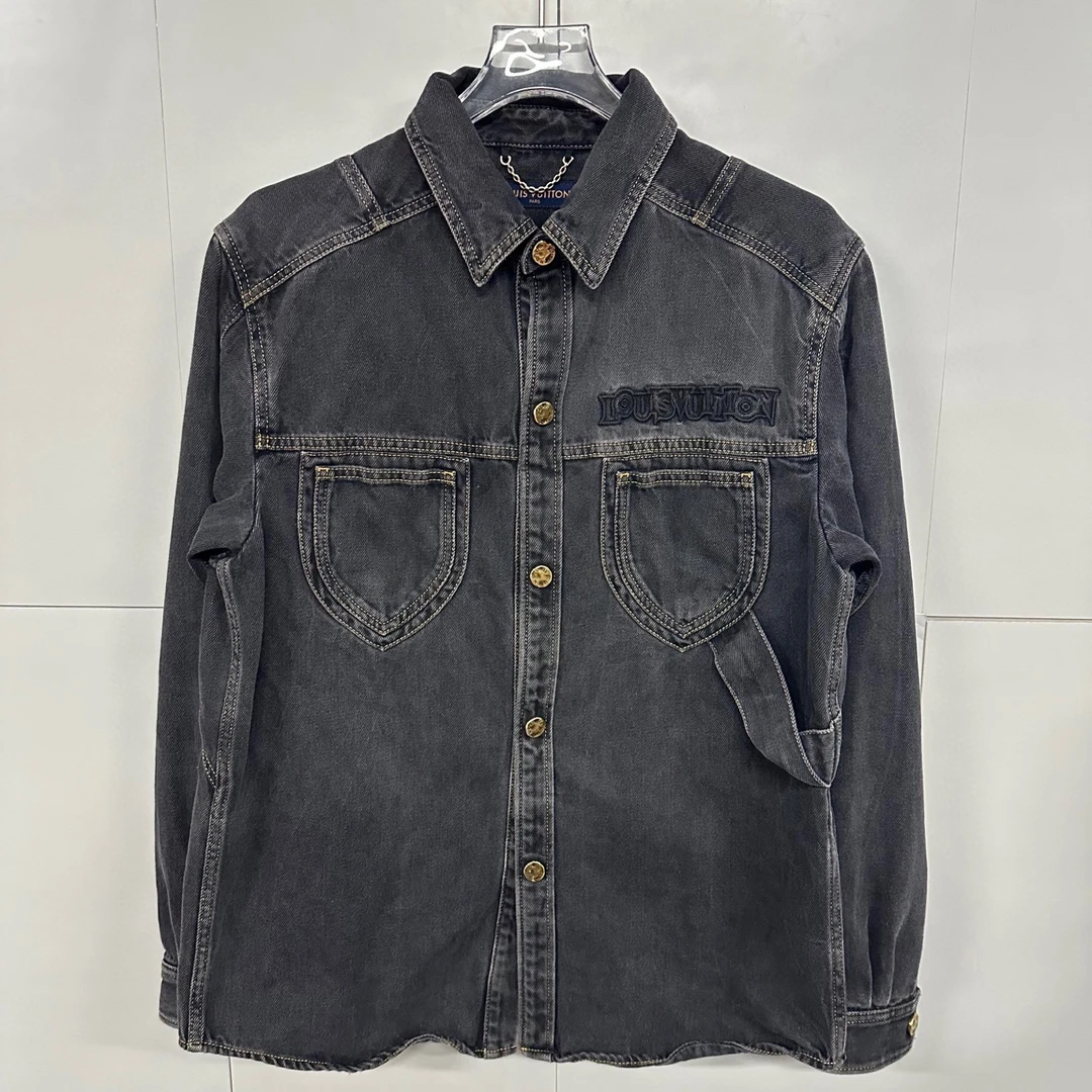 全新未使用  LV 纯色做旧牛仔外套 XS码 D14115