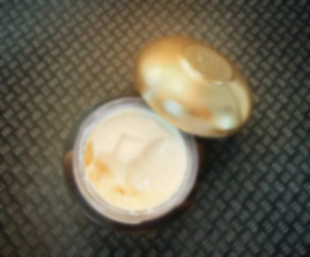 贵妇兰花花保湿面膜