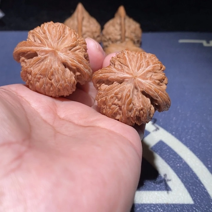 文玩核桃吊坠磨盘