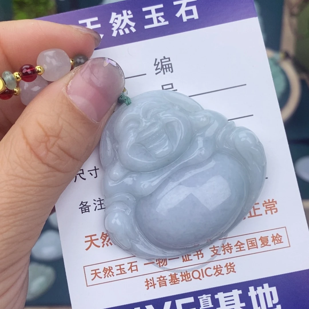 翡翠颈饰未镶嵌佛公
