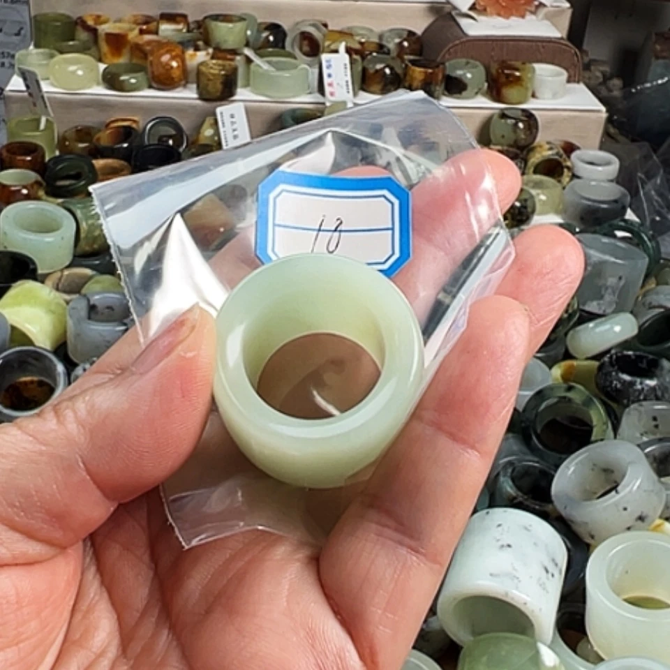 【闪购商品】蛇纹石玉合金颈饰走**花