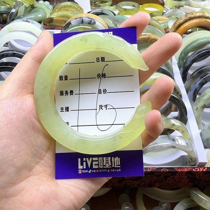 …***蛇纹石玉未镶嵌纯天然蛇纹石岫玉