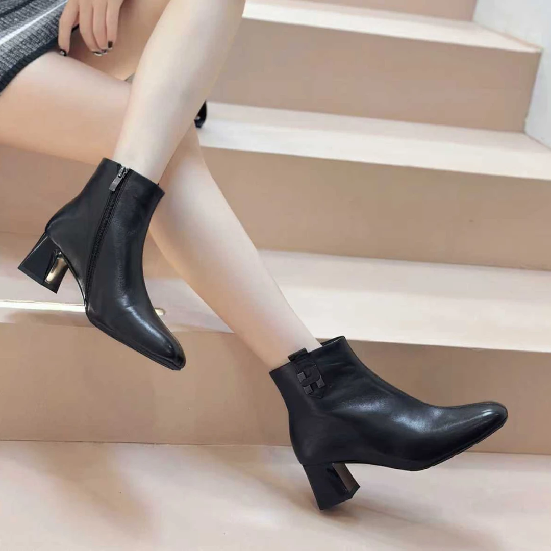 2025冬季新款羊皮短靴50951-1