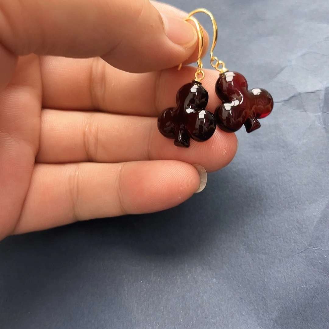 裸石琥珀未镶嵌耳坠