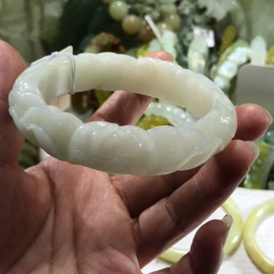 岫玉未镶嵌手镯60.61