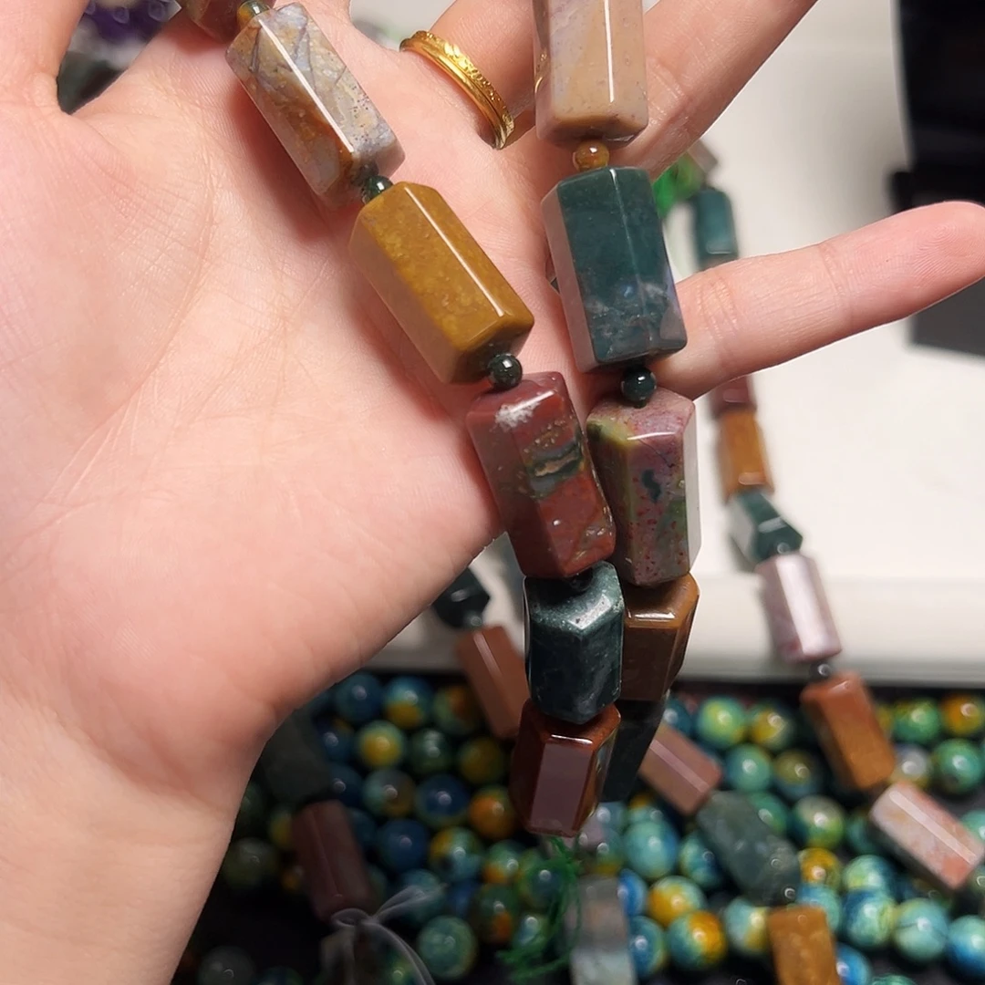 郜***郜玛瑙/玉髓足银镶嵌珠宝半成品X477。专拍一条