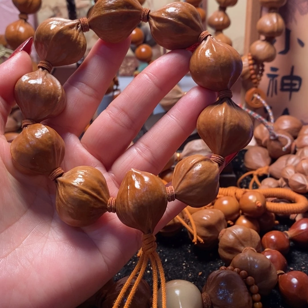 手串/手链橄榄核2.2四花短圆铁盒