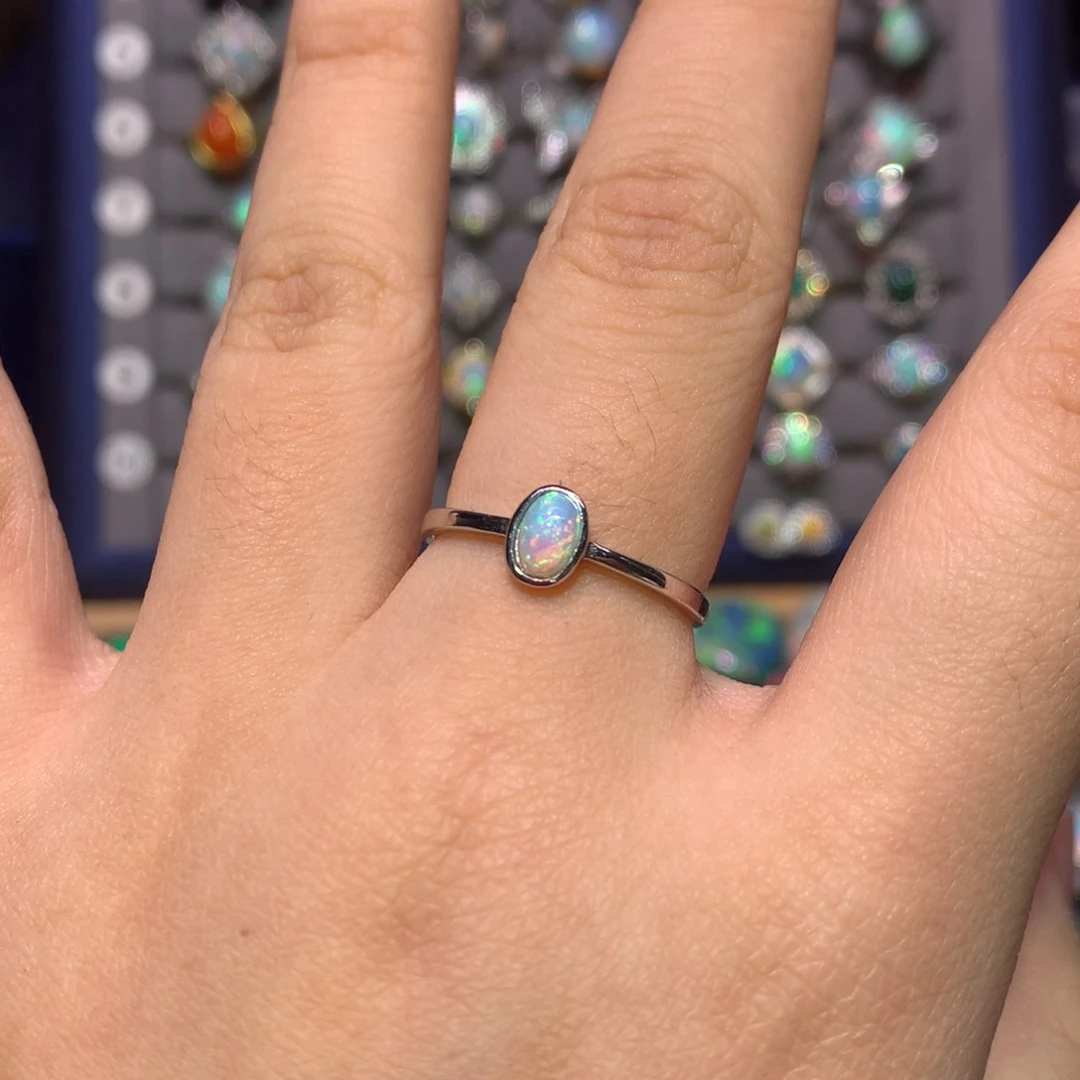 银S925镶嵌欧泊戒指