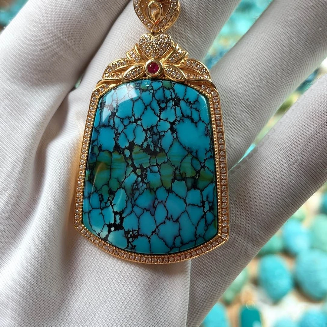 绿松石18K金镶嵌珠宝奇石