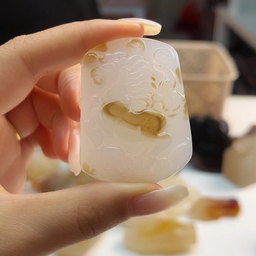 玛瑙/玉髓未镶嵌吊坠(不含链)