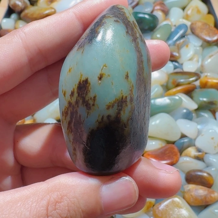 和田玉未镶嵌挂件82克