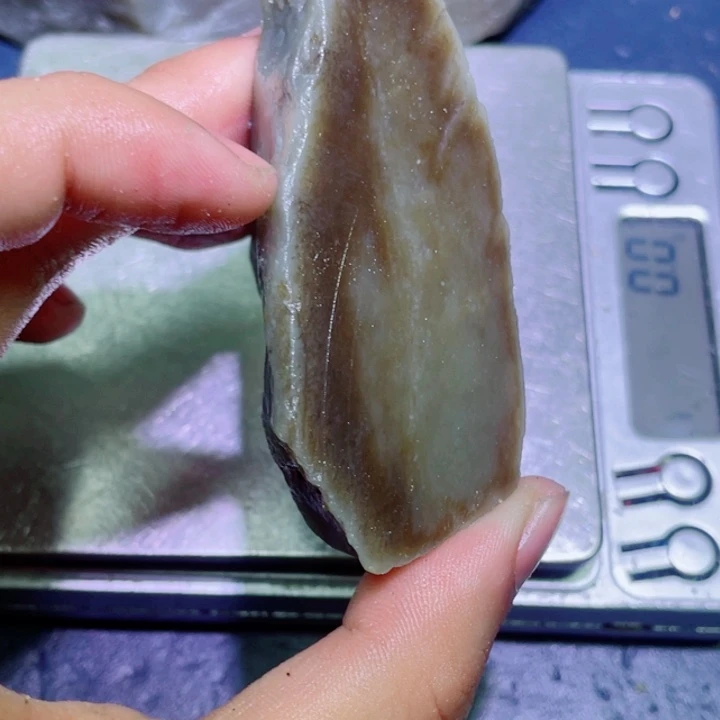 和田玉（糖玉）未镶嵌珠宝半成品