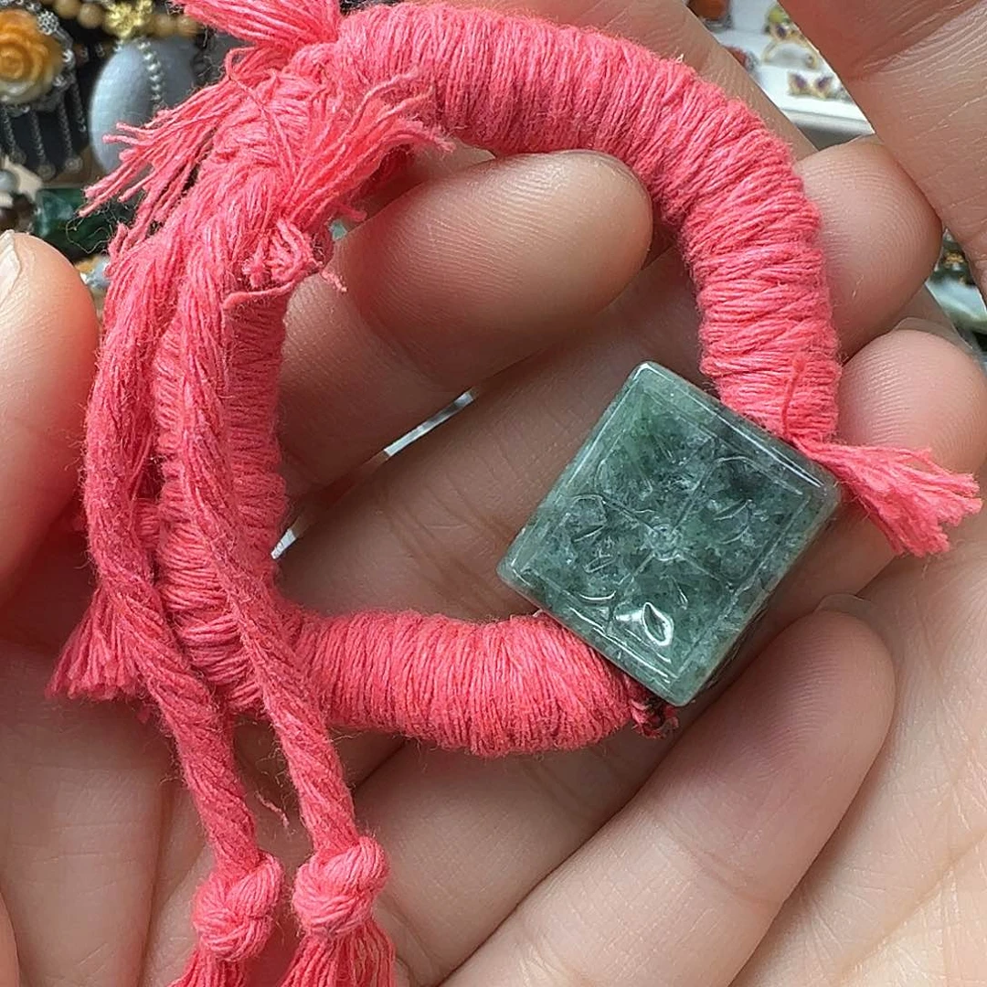 翡翠戒指未镶嵌炸