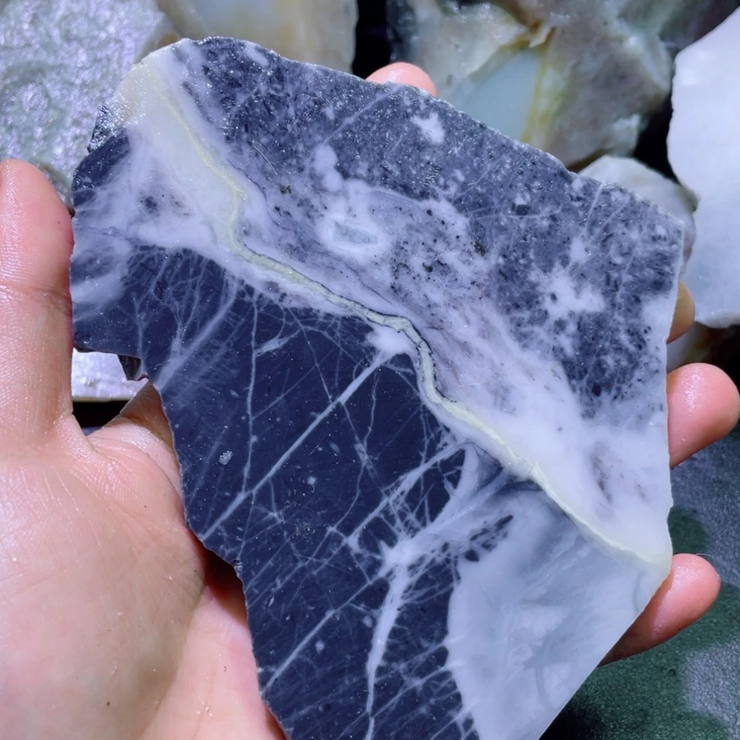 和田玉未镶嵌珠宝半成品