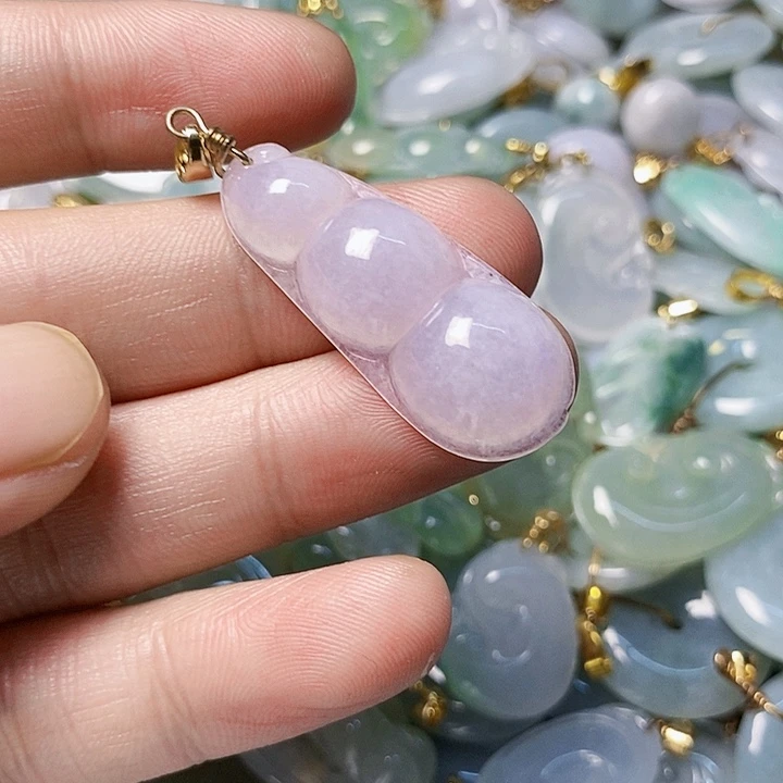 翡翠未镶嵌颈饰天然A货翡翠