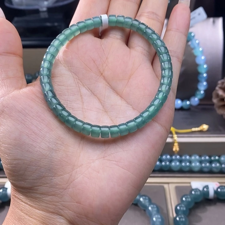 未镶嵌手链翡翠药片卡6x4mm45颗（天空蓝）