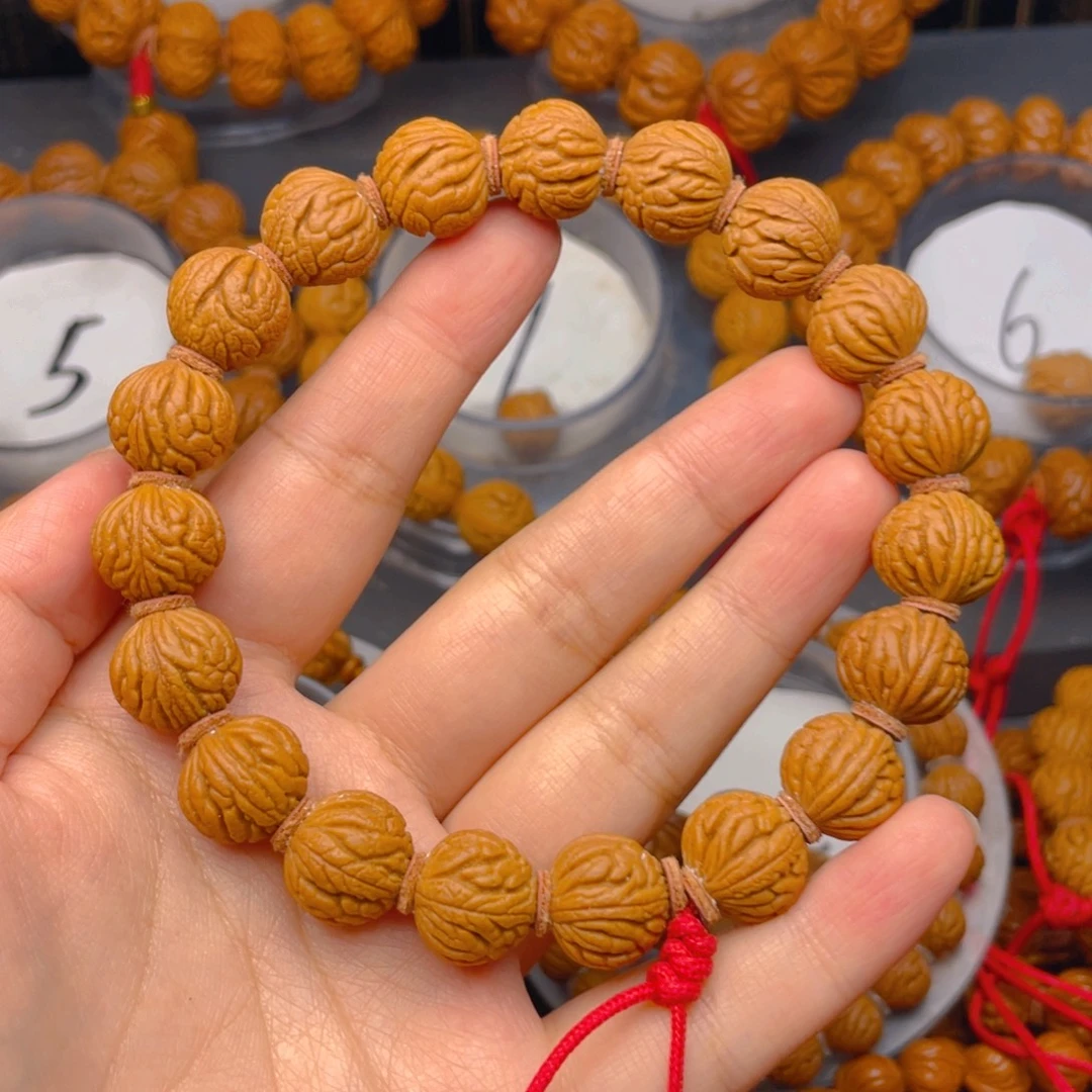 吊坠桃核龙鳞满天星1.4