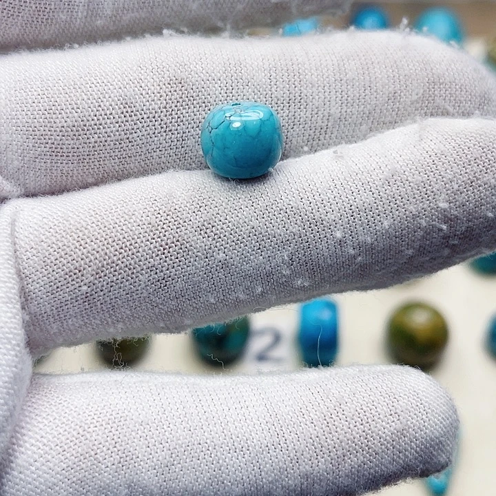 绿松石未镶嵌饰品