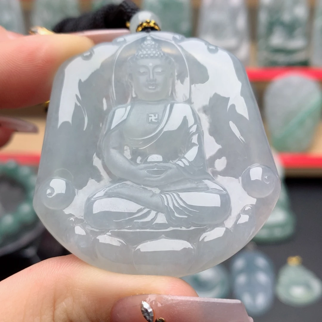 翡翠未镶嵌颈饰大日如来