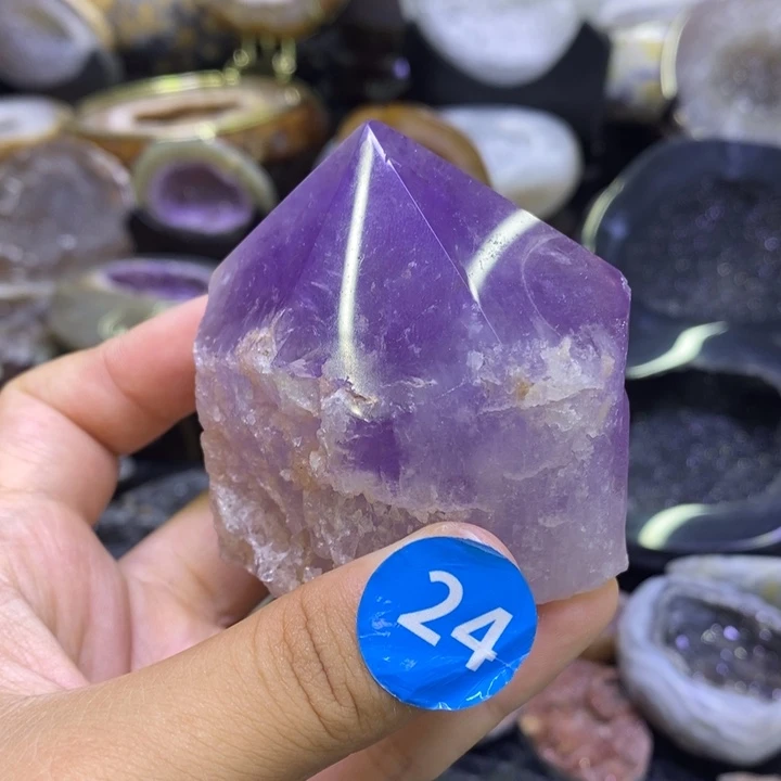 水晶珠宝半成品未镶嵌紫晶