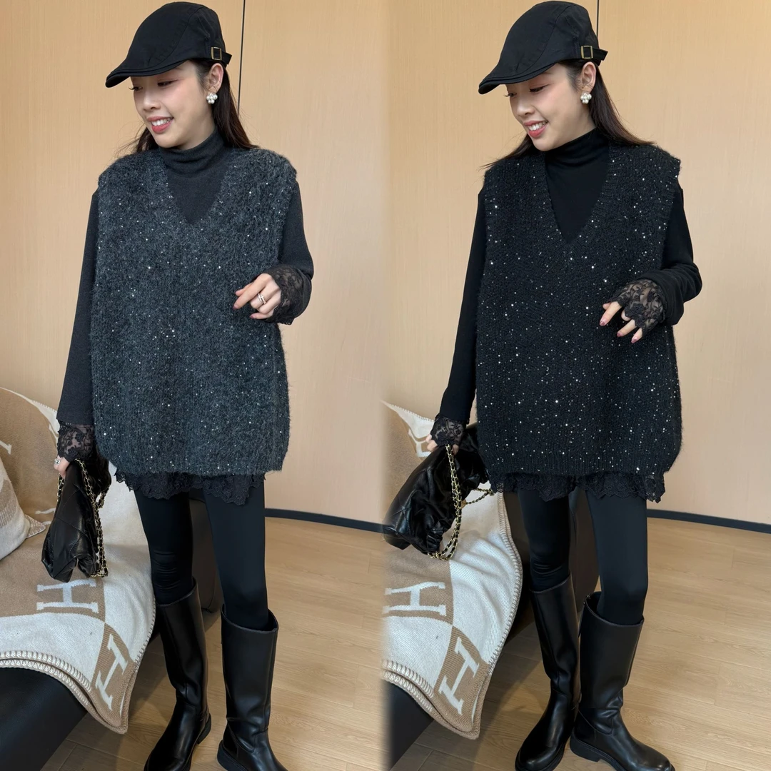 二姐的宝藏冬季新年宽松休闲慵懒风外穿亮片V领马甲#24489