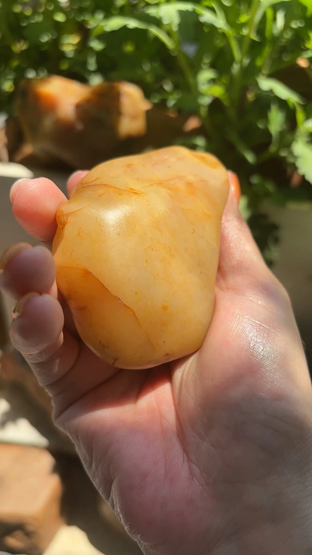 黄蜡石观赏石料石鱼缸石原石满30包邮