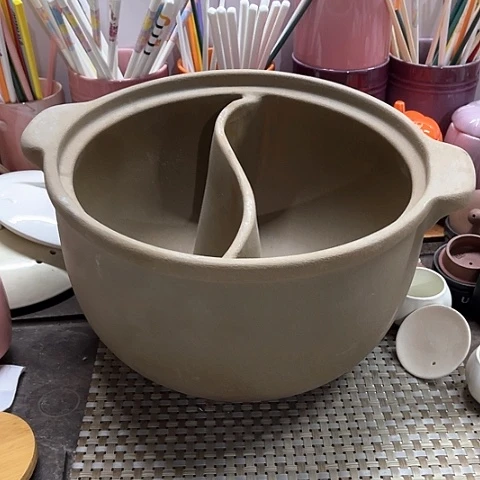 微瑕，明火，口径28，高度16，6L无盖